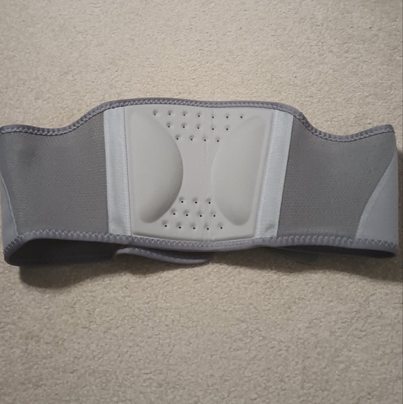 Futuro lumbar support back brace - Picture 3 of 6